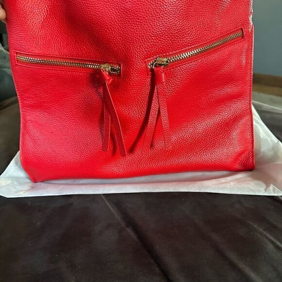 TOTE LE MONDE - The GENEVA TOTE. Spacious pocketbook can be used as a clutch. - Picture 2 of 13